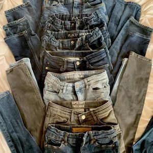 Lot of (7) pairs of boys’ jeans